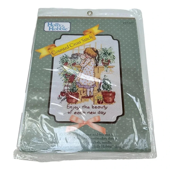 Holly Hobbie Counted Cross Stitch Kit Enjoy the Beauty Each Day Vintage Sealed - Picture 1 of 4